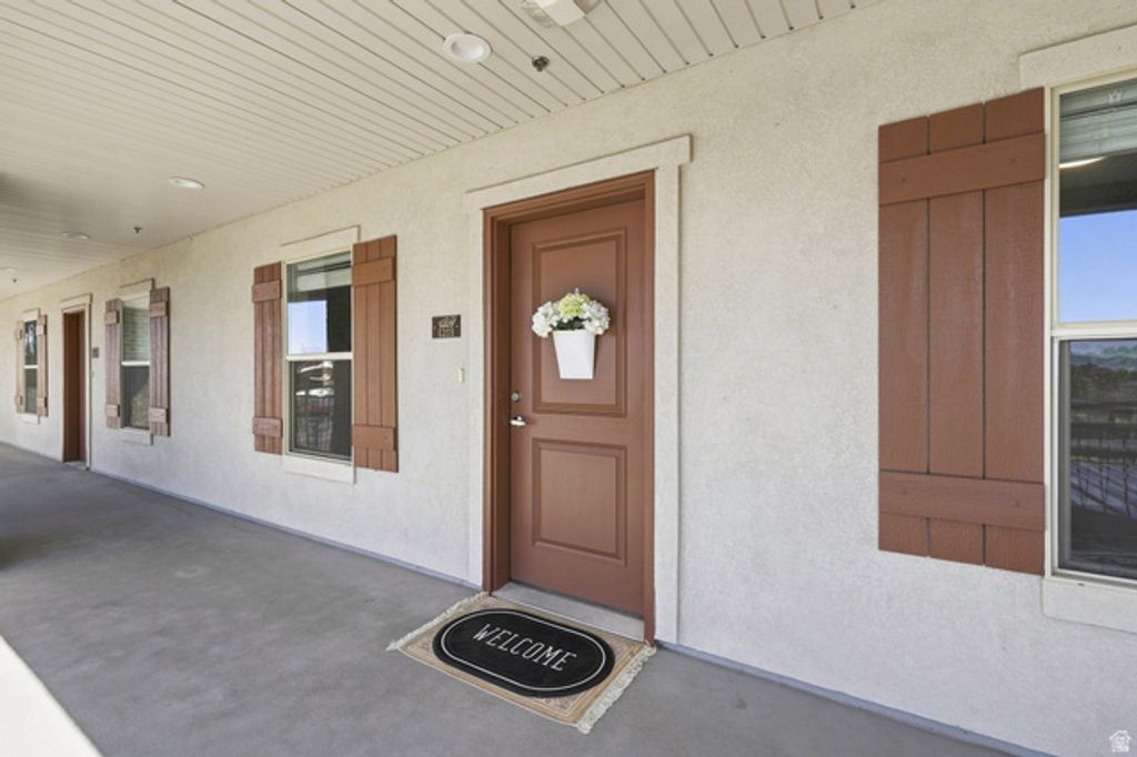 1140 W 950 N #E203, Orem, UT 84057 — exterior