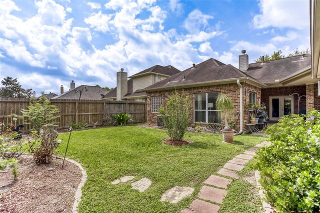 1224 Torchwood Drive, Friendswood, TX 77546
