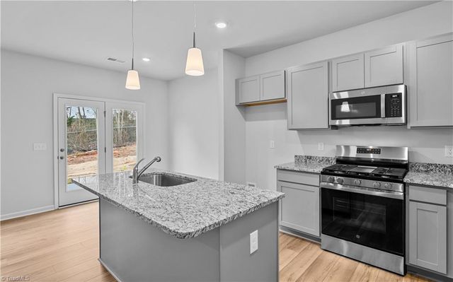 829 Shoveler Court, Kernersville, NC 27284