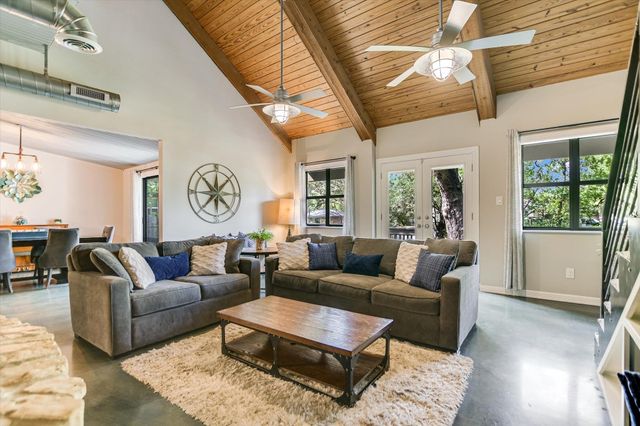 5307 Shady Oaks CIR, Kingsland, TX 78639