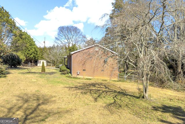 1651 Athens Highway, Elberton, GA 30635