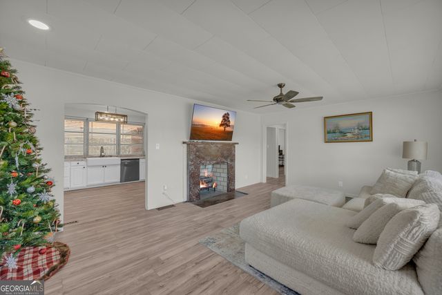 1651 Athens Highway, Elberton, GA 30635