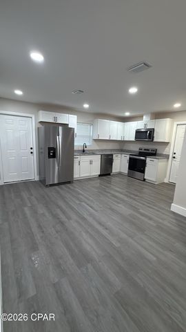 801 E 12th Court, Panama City, FL 32404