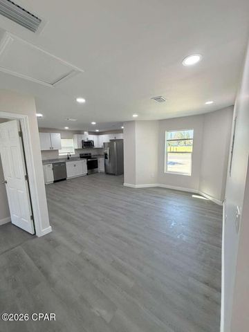 801 E 12th Court, Panama City, FL 32404