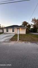 801 E 12th Court, Panama City, FL 32404