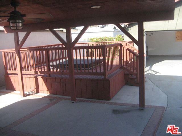 543 W 101st Street, Los Angeles, CA 90044