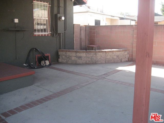 543 W 101st Street, Los Angeles, CA 90044