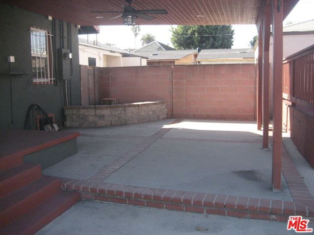 543 W 101st Street, Los Angeles, CA 90044