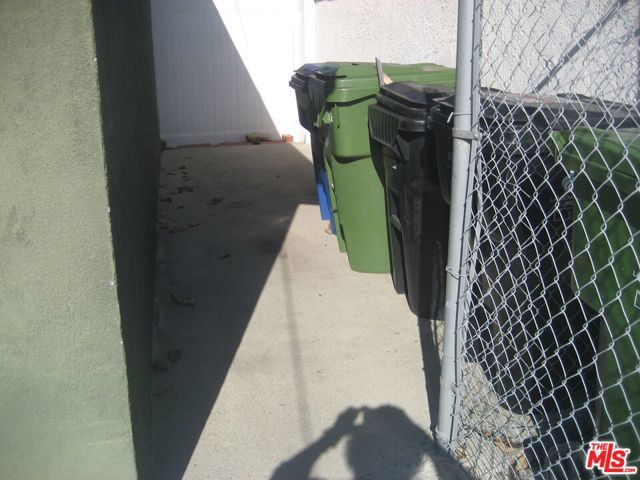 543 W 101st Street, Los Angeles, CA 90044