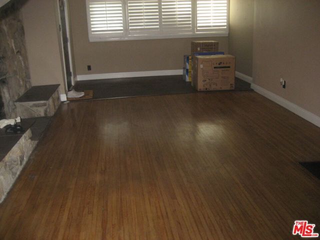 543 W 101st Street, Los Angeles, CA 90044