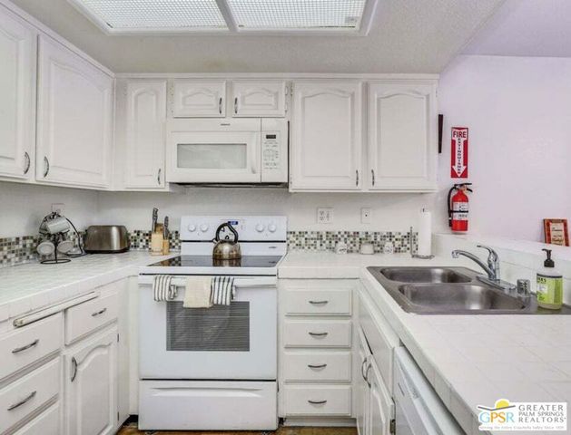 500 E Amado Road 706, Palm Springs, CA 92262