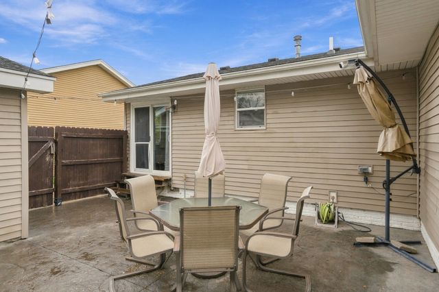 720 NE 5th Street, Grimes, IA 50111