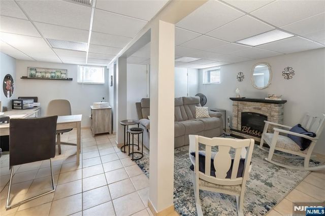 15 Linda Vista Avenue, North Haledon, NJ 07508