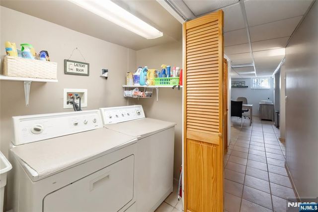 15 Linda Vista Avenue, North Haledon, NJ 07508