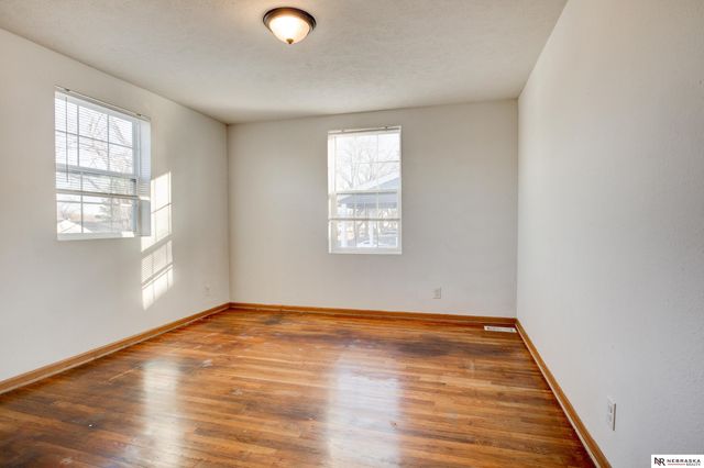 3866 N 65th Street, Omaha, NE 68104