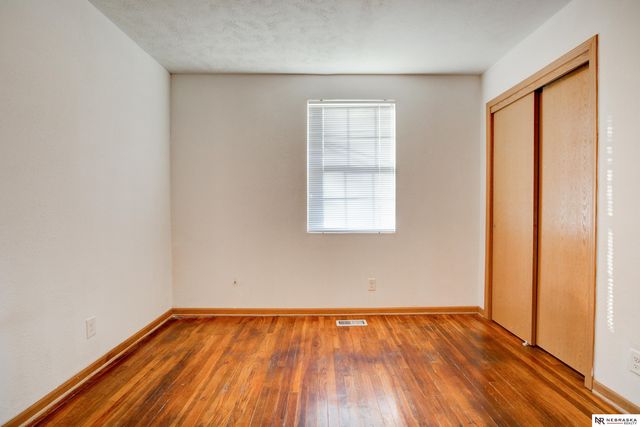 3866 N 65th Street, Omaha, NE 68104