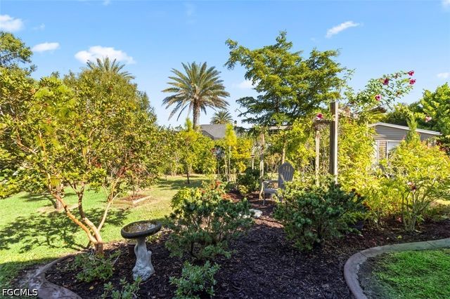 6711 Matt Pledger CT, North Fort Myers, FL 33917