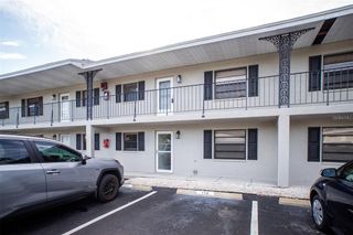 101 LAKE AVENUE NE 211, Largo, FL 33771