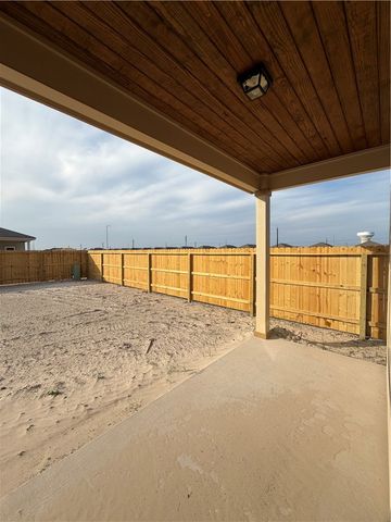 2405 Reyhans Way Dr, Corpus Christi, TX 78418