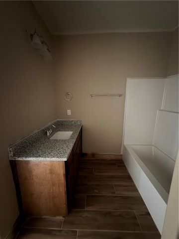 2405 Reyhans Way Dr, Corpus Christi, TX 78418