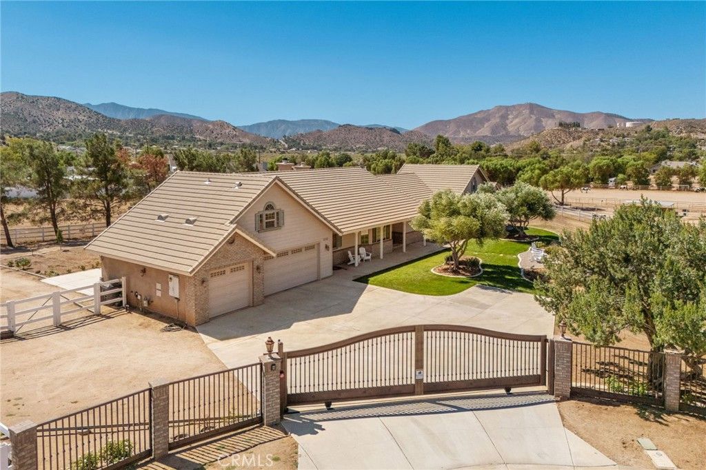 2242 Dolores Place, Acton, CA 93510 — photo 2