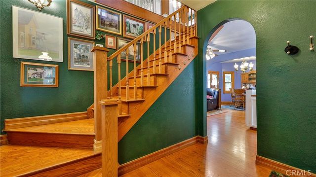 24083 Cresta Drive, Crestline, CA 92325