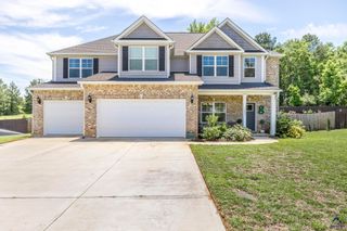 232 Oakley Court, Bonaire, GA 31005