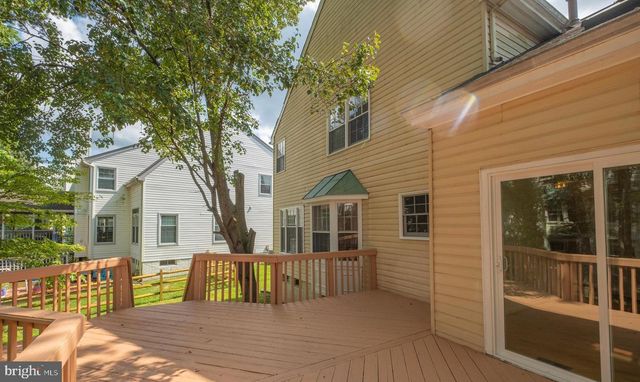 14342 BROOKMERE DR, Centreville, VA 20120