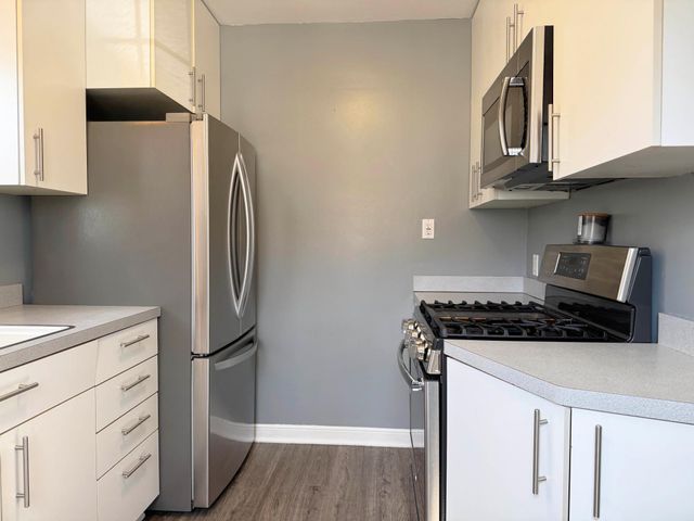 8032 Sunnyside Road, Mounds View, MN 55112