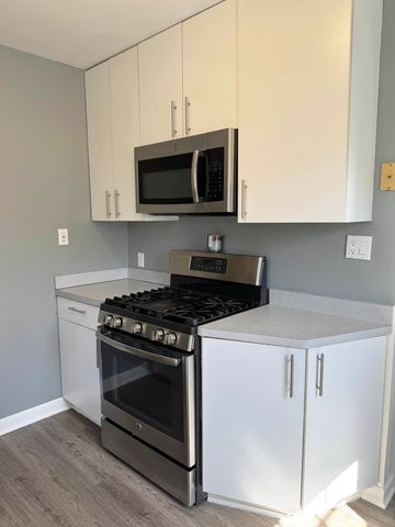 8032 Sunnyside Road, Mounds View, MN 55112