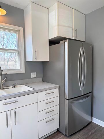 8032 Sunnyside Road, Mounds View, MN 55112