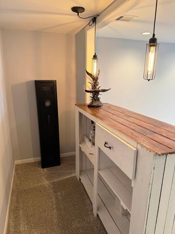 8032 Sunnyside Road, Mounds View, MN 55112