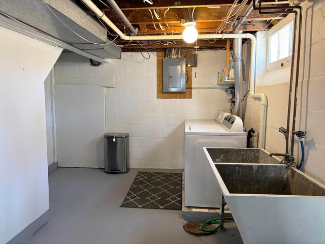 8032 Sunnyside Road, Mounds View, MN 55112