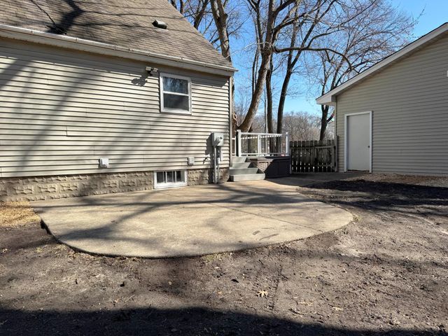 8032 Sunnyside Road, Mounds View, MN 55112