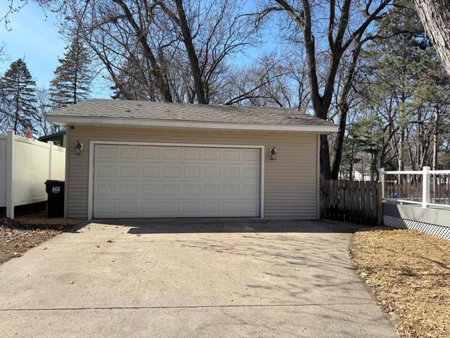 8032 Sunnyside Road, Mounds View, MN 55112