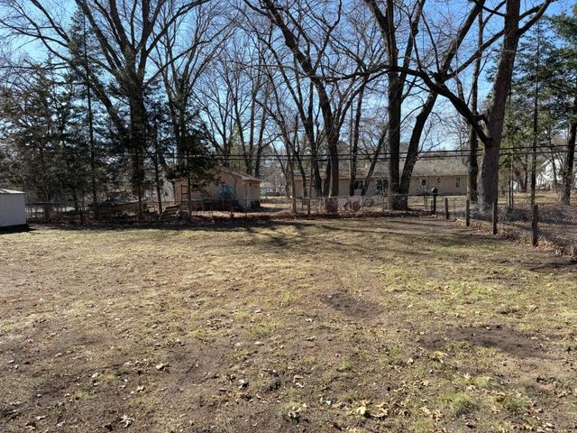 8032 Sunnyside Road, Mounds View, MN 55112