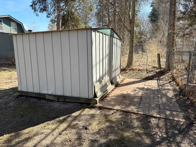 8032 Sunnyside Road, Mounds View, MN 55112