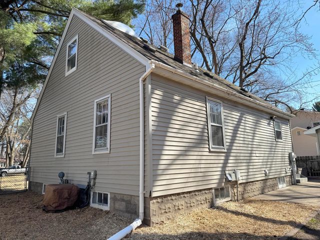 8032 Sunnyside Road, Mounds View, MN 55112