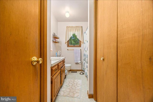 201 E 11TH AVE, Pine Hill, NJ 08021