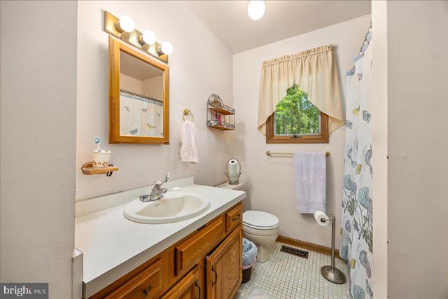 201 E 11TH AVE, Pine Hill, NJ 08021