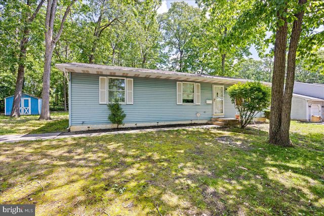 201 E 11TH AVE, Pine Hill, NJ 08021