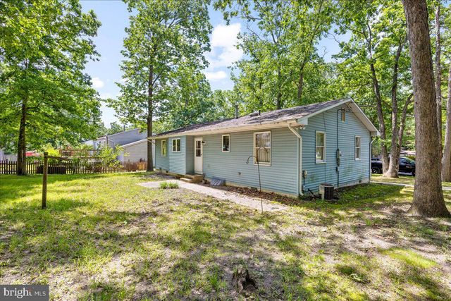 201 E 11TH AVE, Pine Hill, NJ 08021