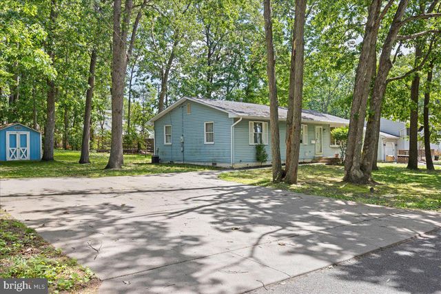 201 E 11TH AVE, Pine Hill, NJ 08021