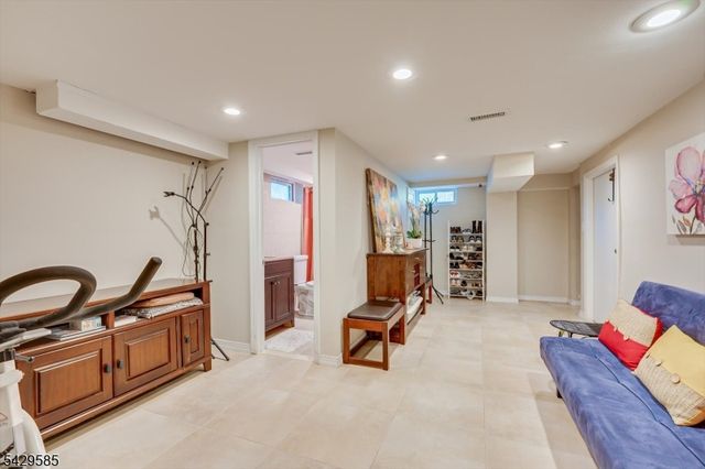 174 Runyon Ave, Franklin Twp., NJ 08873