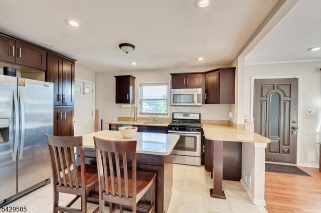 174 Runyon Ave, Franklin Twp., NJ 08873