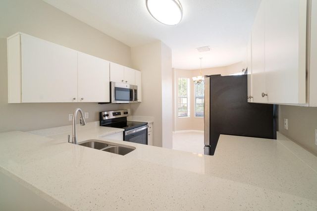 1200 S BEACH CIRCLE, Kissimmee, FL 34746