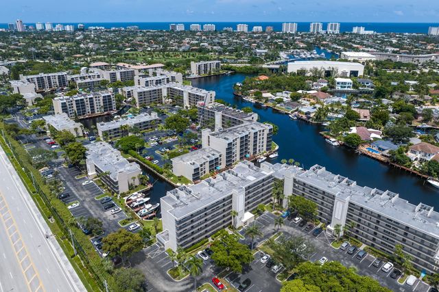 17 ROYAL PALM Way 6060, Boca Raton, FL 33432
