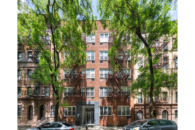 321 E 89th St Apt 3E, New York City, NY 10128