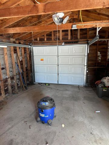 1988 E 5th Avenue, Columbus, OH 43219