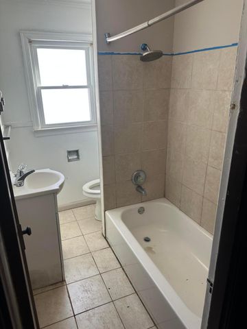 1988 E 5th Avenue, Columbus, OH 43219